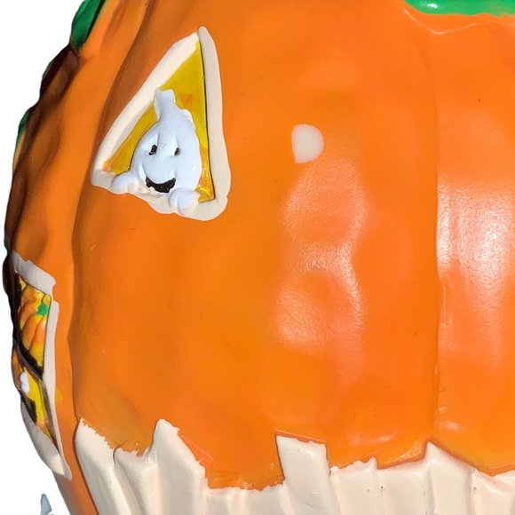 Halloween Candy shop haunted house Lighted - Picture 5 of 9